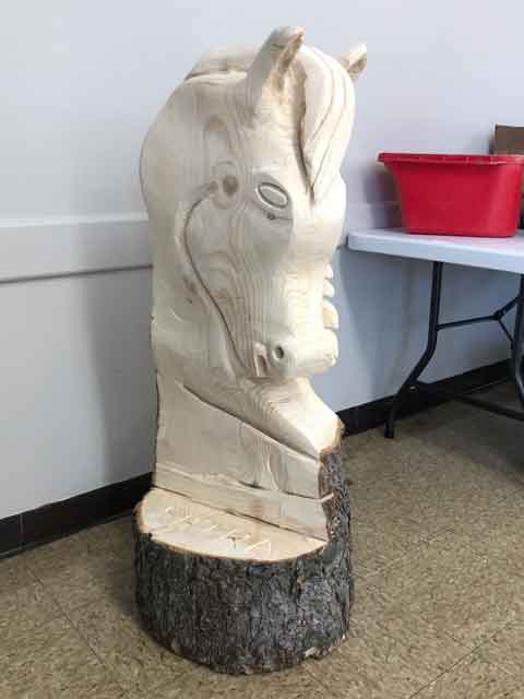 Chain saw carved horse head
